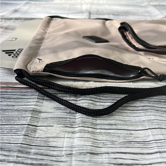 Adidas Classic 3S2 Drawstring Sackpack Wonder Beige and Black with Sporty Design - Picture 7 of 8